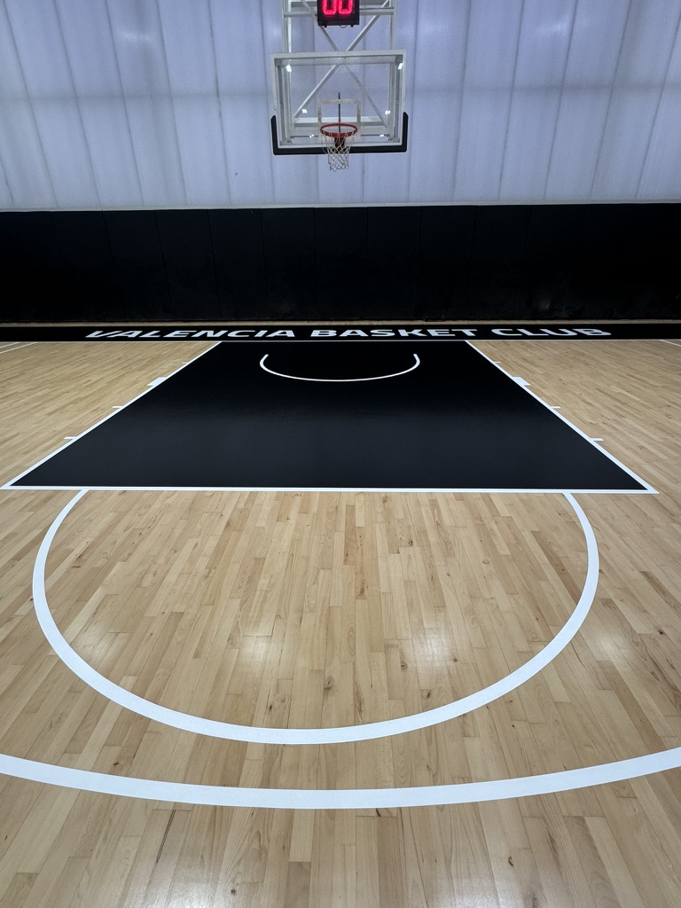 Pista de Valencia Basket antes del pulido